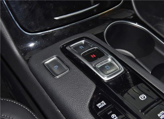 胜达 2019款 380 TGDi GLS 自动两驱豪华版 国V 中控类   挡把