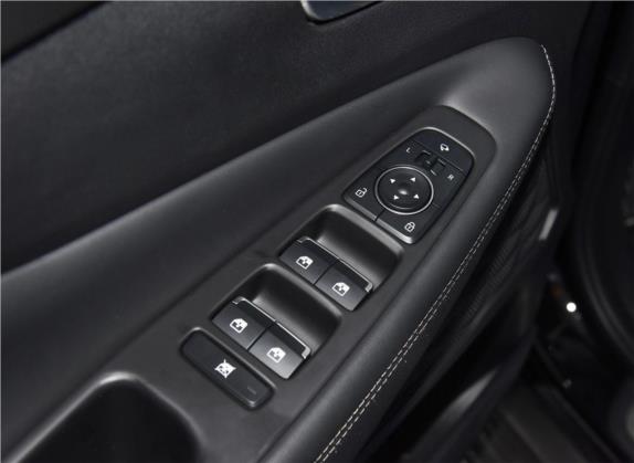 胜达 2019款 380 TGDi GLS 自动两驱豪华版 国V 车厢座椅   门窗控制