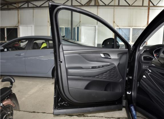 胜达 2023款 旅行家 380T GDi 自动四驱GLX HTRAC精英版 车厢座椅   前门板
