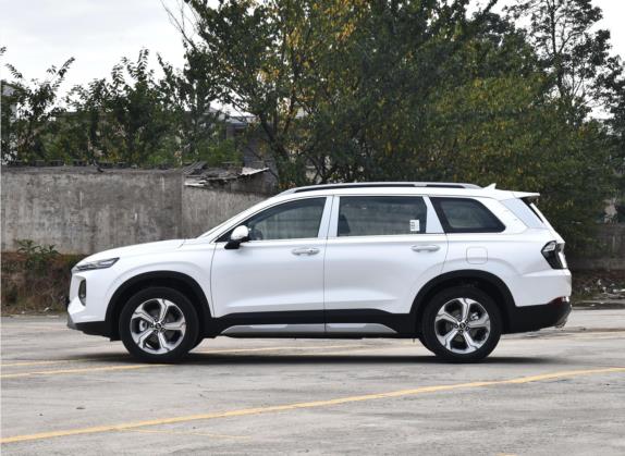 胜达 2023款 旅行家 380T GDi 自动两驱LUX尊贵版 外观   正侧