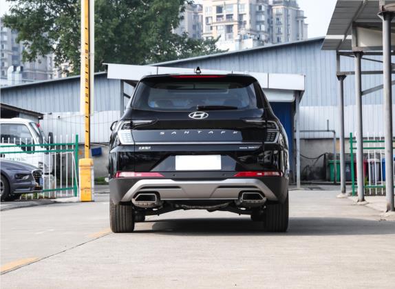 胜达 2023款 旅行家 380T GDi 自动四驱LUX HTRAC尊贵版 外观   正后
