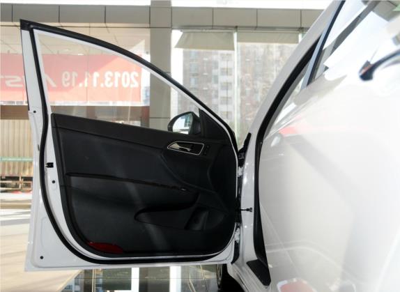 名图 2014款 2.0L 自动旗舰型TOP 车厢座椅   前门板