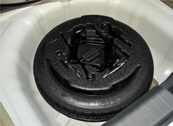 名图 2014款 1.8L 手动舒适型GL 其他细节类   备胎