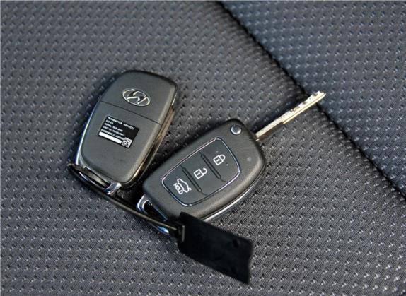 名图 2014款 1.8L 手动舒适型GL 其他细节类   钥匙