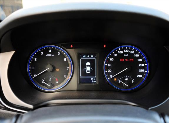 名图 2014款 1.8L 手动舒适型GL 中控类   仪表盘