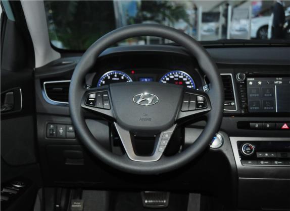 名图 2014款 1.8L 自动智能型GLS 中控类   驾驶位
