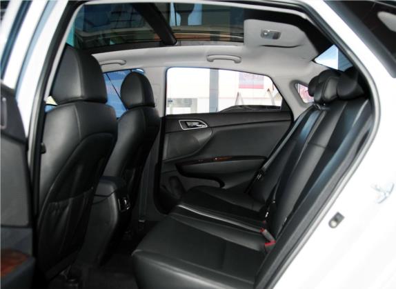 名图 2014款 1.8L 自动尊贵型DLX 车厢座椅   后排空间