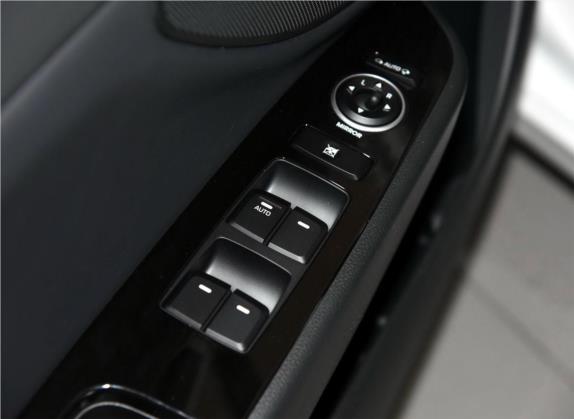 名图 2016款 1.8L 自动尊贵型DLX 车厢座椅   门窗控制