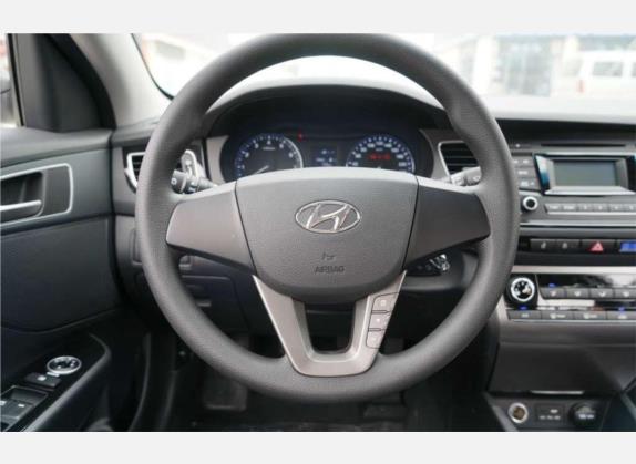 名图 2016款 1.8L 手动舒适型GL 中控类   驾驶位