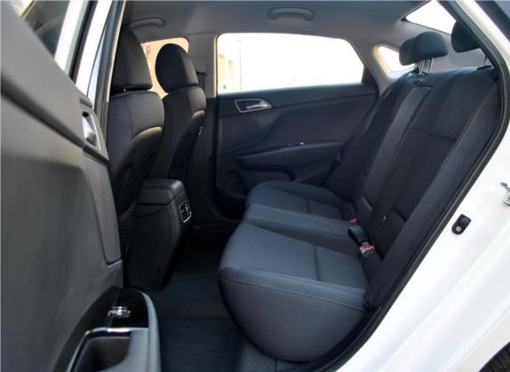 名图 2016款 1.8L 自动舒适型GL 车厢座椅   后排空间