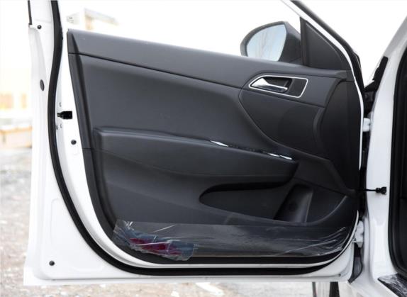 名图 2016款 1.8L 自动智能型GLS 车厢座椅   前门板