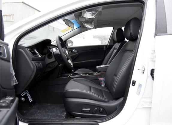 名图 2016款 1.6T 自动旗舰型TOP 车厢座椅   前排空间