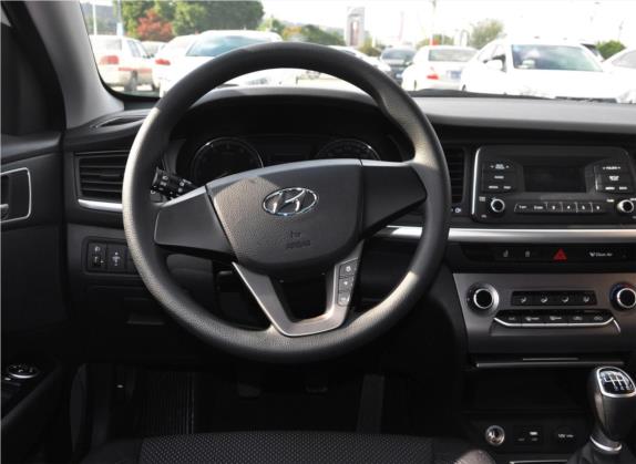 名图 2017款 1.8L 手动舒适型GL 国V 中控类   驾驶位