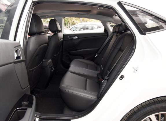 名图 2017款 1.8L 自动智能型GLS 国V 车厢座椅   后排空间