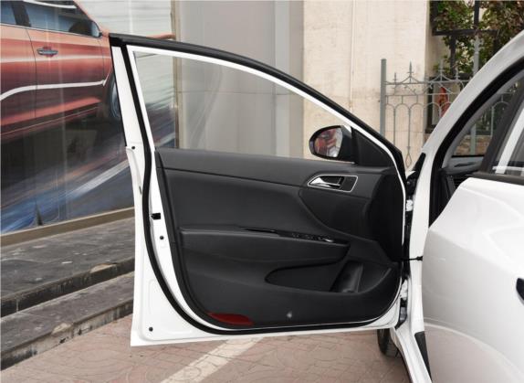 名图 2017款 1.8L 自动智能型GLS 国V 车厢座椅   前门板