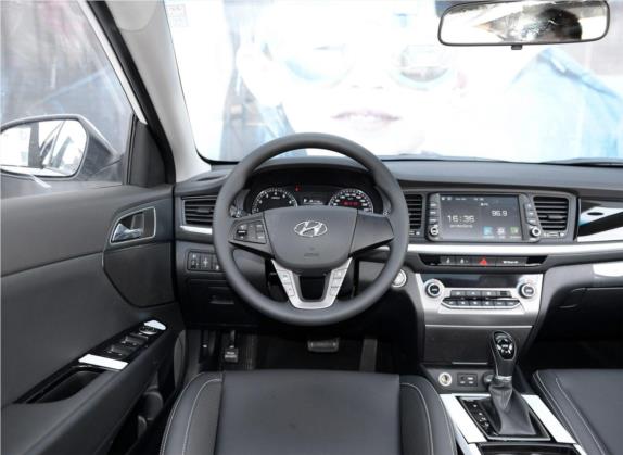 名图 2017款 1.6T 自动智能型GLS 国V 中控类   驾驶位