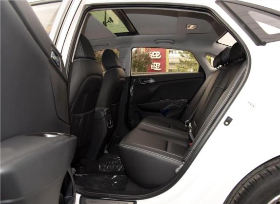 名图 2017款 1.6T 自动旗舰型TOP 国V 车厢座椅   后排空间