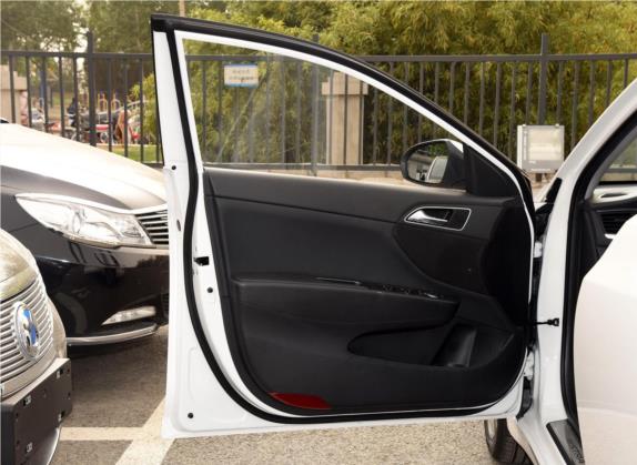 名图 2017款 1.6T 自动旗舰型TOP 国V 车厢座椅   前门板