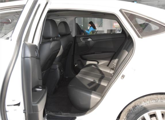 名图 2019款 1.8L 自动智能型GLS纪念款 国V 车厢座椅   后排空间