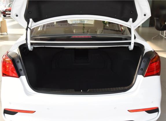 名图 2019款 1.8L 自动智能型GLS纪念款 国V 车厢座椅   后备厢