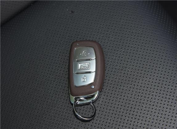 名图 2019款 1.8L 自动尊贵型DLX 国VI 其他细节类   钥匙
