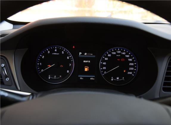 名图 2019款 1.8L 自动尊贵型DLX 国VI 中控类   仪表盘