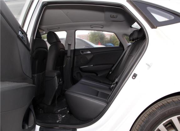 名图 2019款 1.6T 自动智能型GLS 国VI 车厢座椅   后排空间