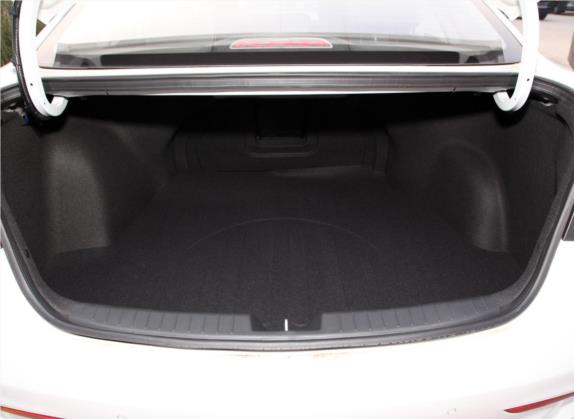 名图 2019款 1.6T 自动智能型GLS 国VI 车厢座椅   后备厢