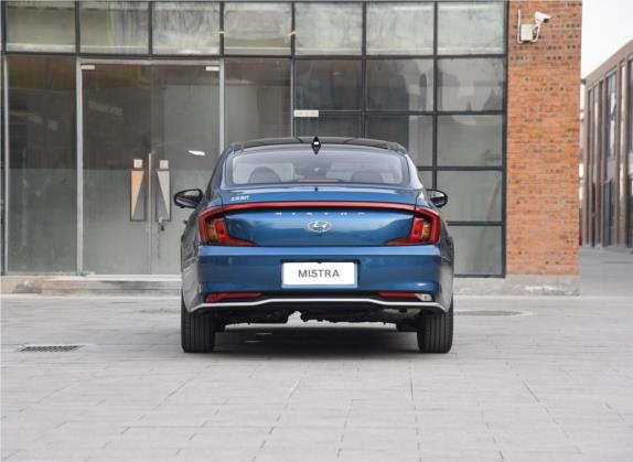 名图 2021款 1.8L CVT LUX尊贵版 外观   正后