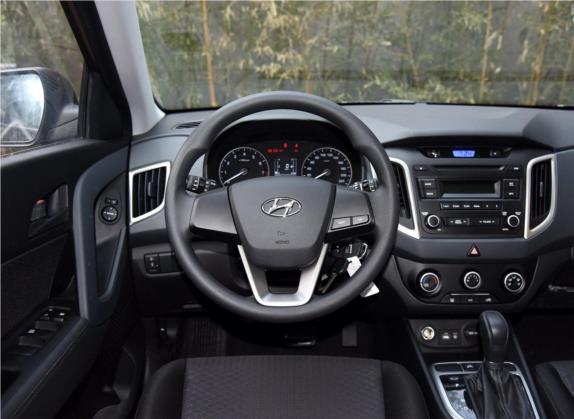 北京现代ix25 2015款 1.6L 自动两驱时尚型GS 中控类   驾驶位