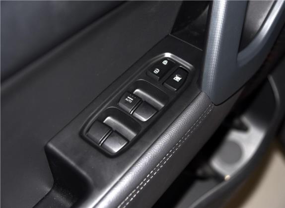 北京现代ix25 2015款 2.0L 自动两驱智能型GLS 车厢座椅   门窗控制