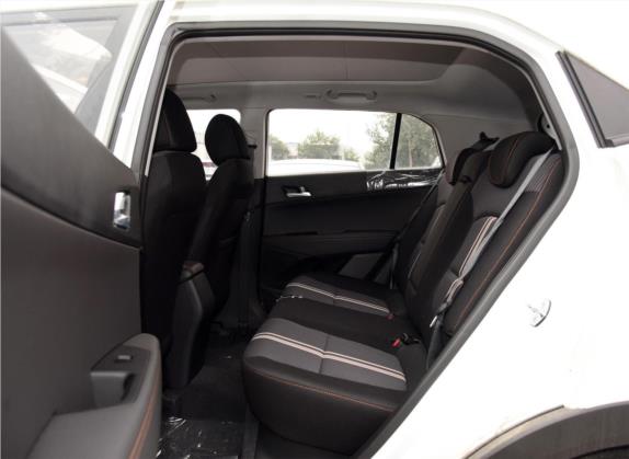 北京现代ix25 2016款 1.6T 双离合两驱智能型GLS 车厢座椅   后排空间