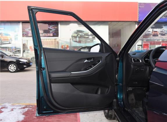 北京现代ix25 2020款 1.5L CVT GLS智能型 车厢座椅   前门板