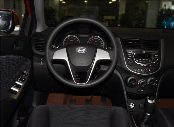 瑞奕 2016款 1.4L 手动领先型GLX 中控类   驾驶位