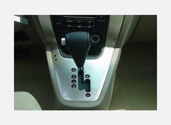 途胜 2006款 2.7L 自动四驱豪华型 中控类   挡把