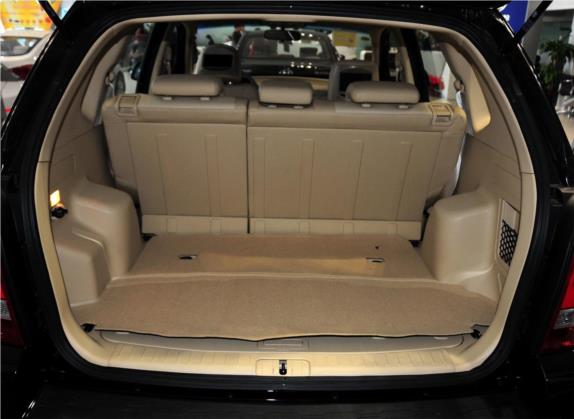 途胜 2013款 2.0L 自动两驱舒适型 车厢座椅   后备厢