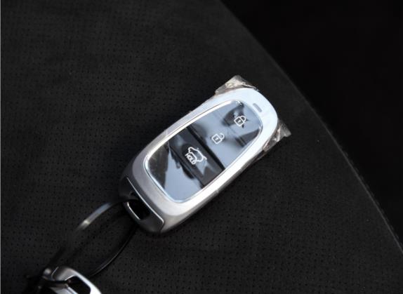途胜 2022款 途胜L 1.5T DCT LUX尊贵版 N Line 其他细节类   钥匙