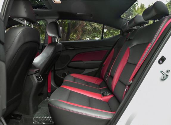 领动 2016款 1.4T 双离合炫动·旗舰型 车厢座椅   后排空间