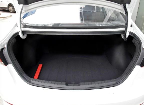 领动 2016款 1.4T 双离合炫动·旗舰型 车厢座椅   后备厢