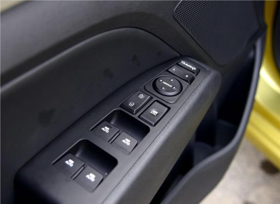 领动 2016款 1.6L 自动智炫·旗舰型 车厢座椅   门窗控制