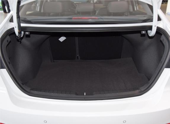 领动 2020款 1.5L CVT智炫·精英型 车厢座椅   后备厢