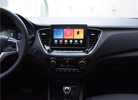悦纳 2020款 1.4L CVT TOP精英版 中控类   中控台