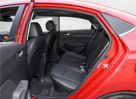 悦纳 2020款 1.4L CVT TOP精英版 车厢座椅   后排空间