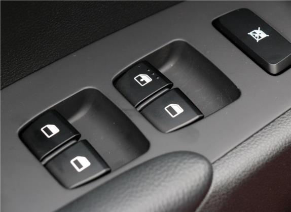 悦纳RV 2017款 1.4L 自动炫酷版GLS 国V 车厢座椅   门窗控制