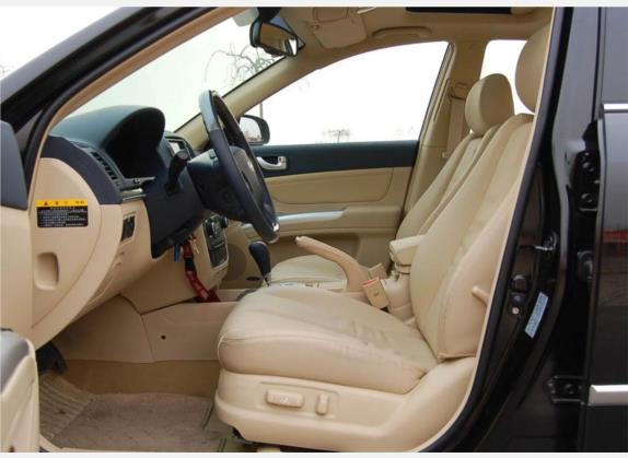 御翔 2006款 2.4L 自动顶级型 车厢座椅   前排空间