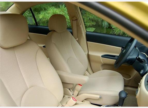 雅绅特 2006款 1.4自动豪华型 车厢座椅   前排空间