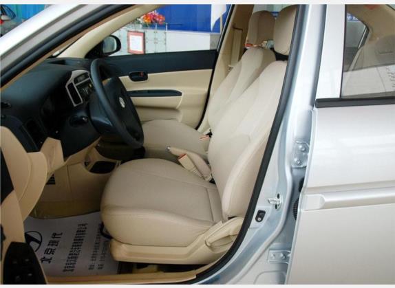 雅绅特 2008款 1.4手动舒适型 车厢座椅   前排空间
