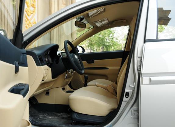 雅绅特 2011款 1.4手动舒适型 车厢座椅   前排空间
