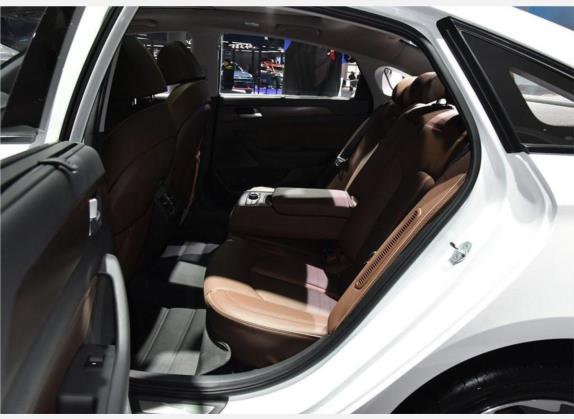 索纳塔插电混动 2018款 2.0 PHT智尊版 国V 车厢座椅   后排空间