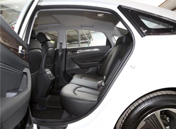 索纳塔插电混动 2018款 2.0 PHE智享版 国VI 车厢座椅   后排空间